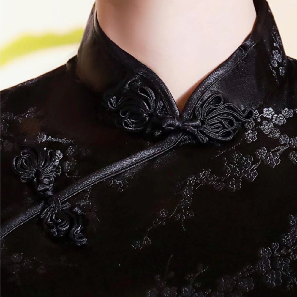 Brand new black SAYS XL fits like a SMALL  Chinese Cheongsam shirt short sleeve